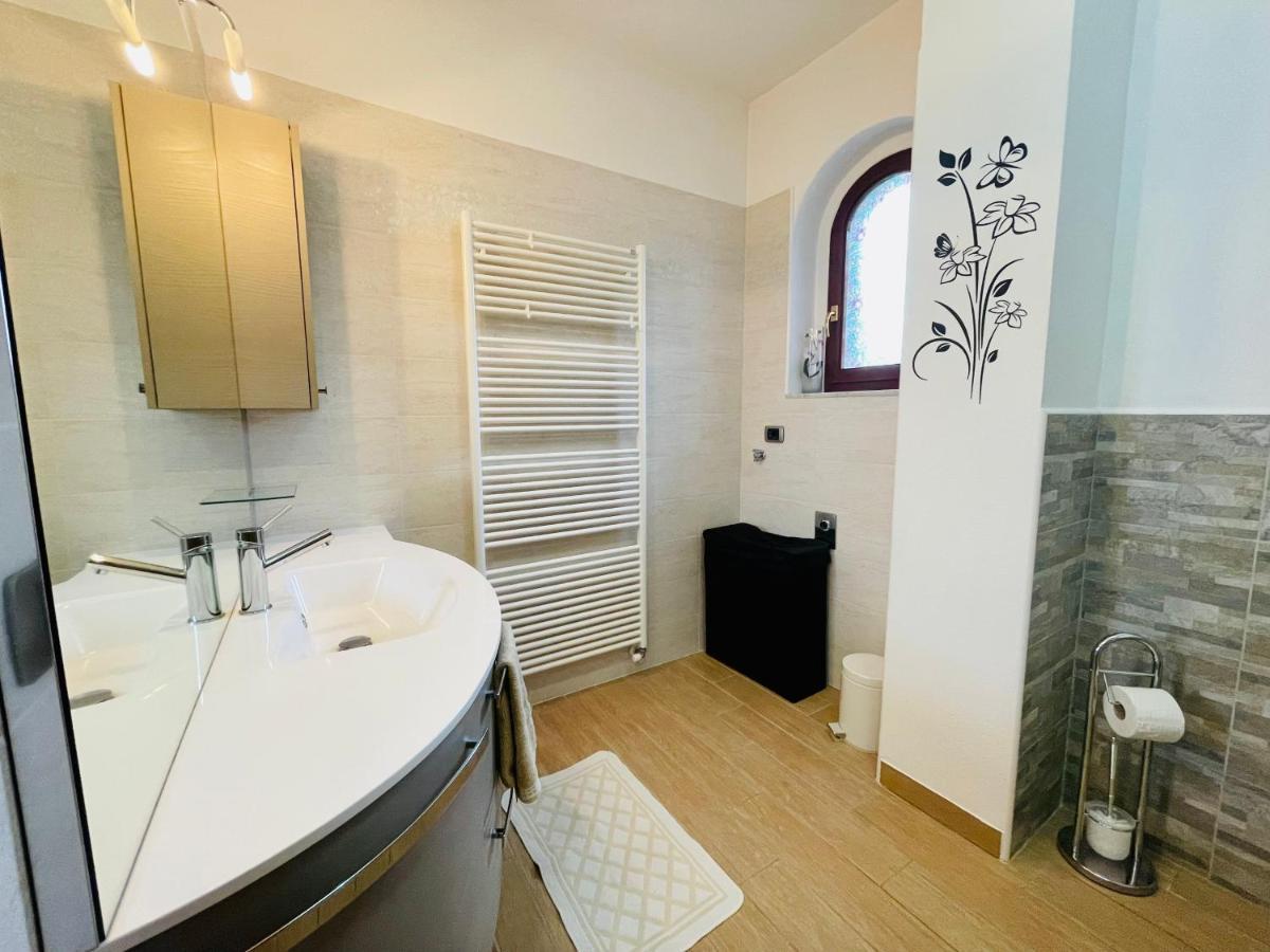 Casa Levante 4 Apartment กันโนบีโอ ภายนอก รูปภาพ